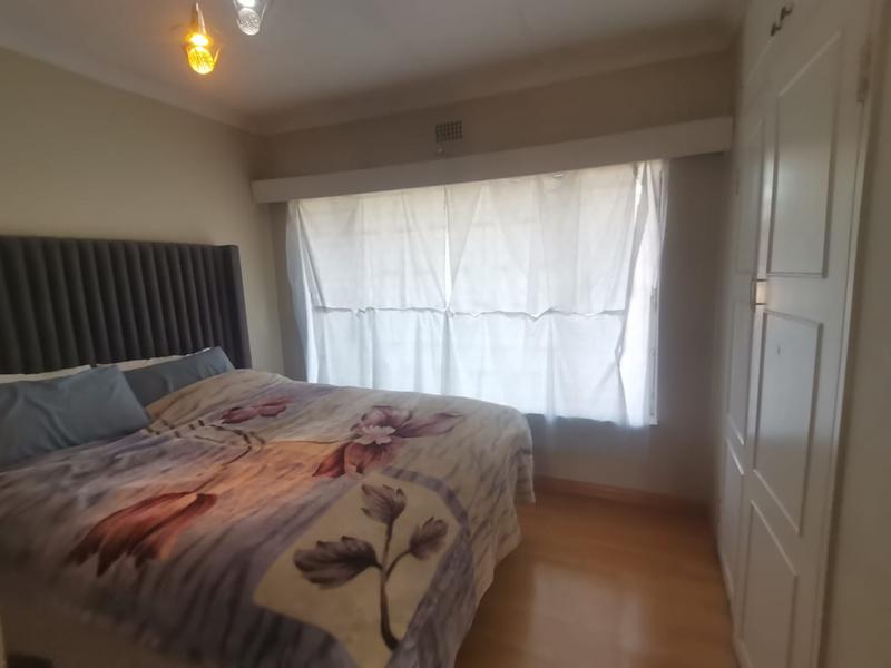 4 Bedroom Property for Sale in Linmeyer Gauteng
