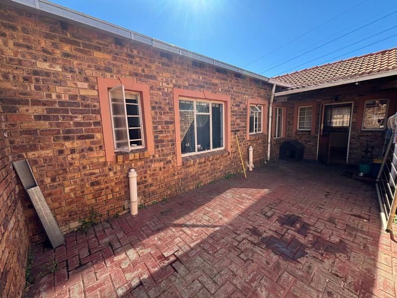 3 Bedroom Property for Sale in Albertville Gauteng