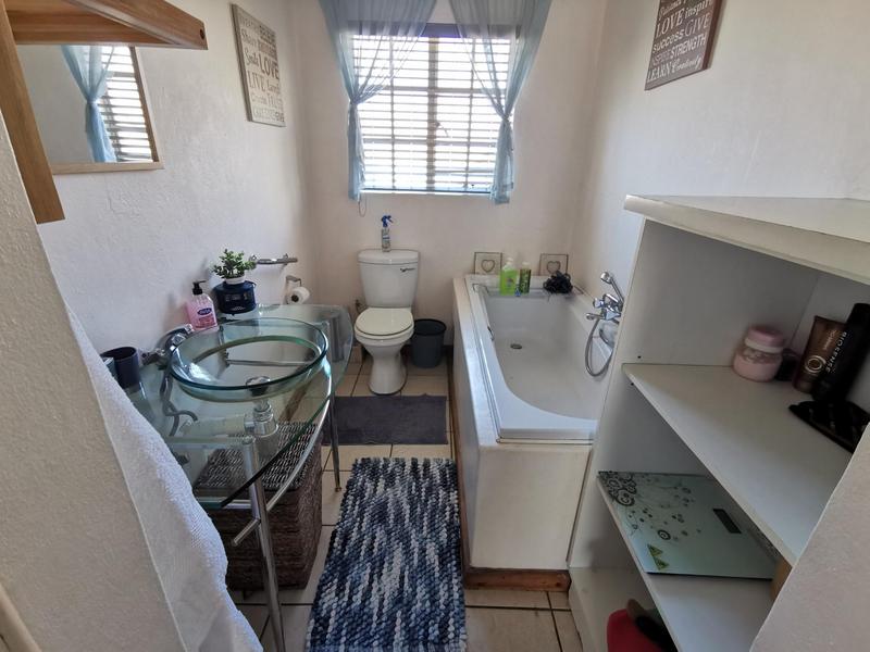To Let 3 Bedroom Property for Rent in Kookrus Gauteng