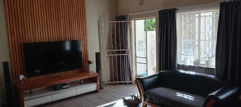2 Bedroom Property for Sale in Three Rivers Gauteng