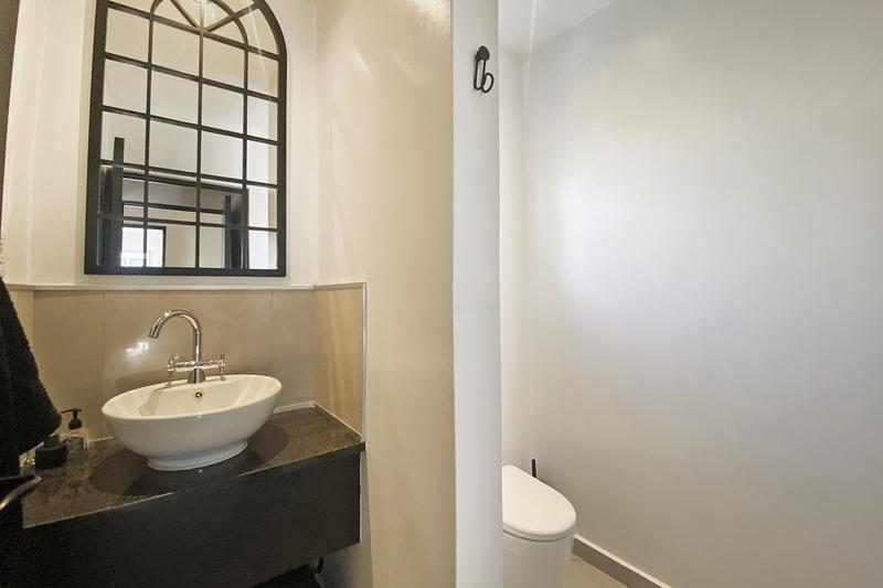 2 Bedroom Property for Sale in Morningside Gauteng