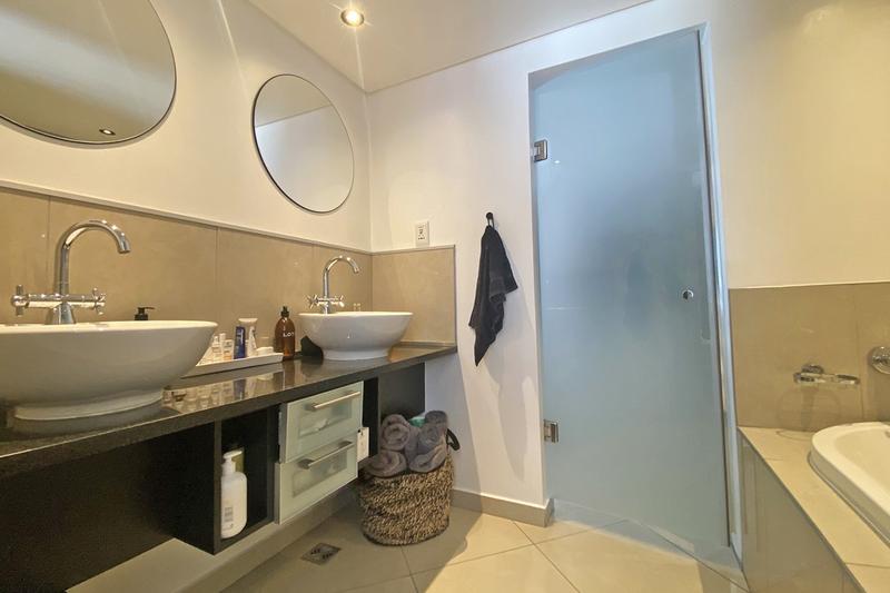 2 Bedroom Property for Sale in Morningside Gauteng