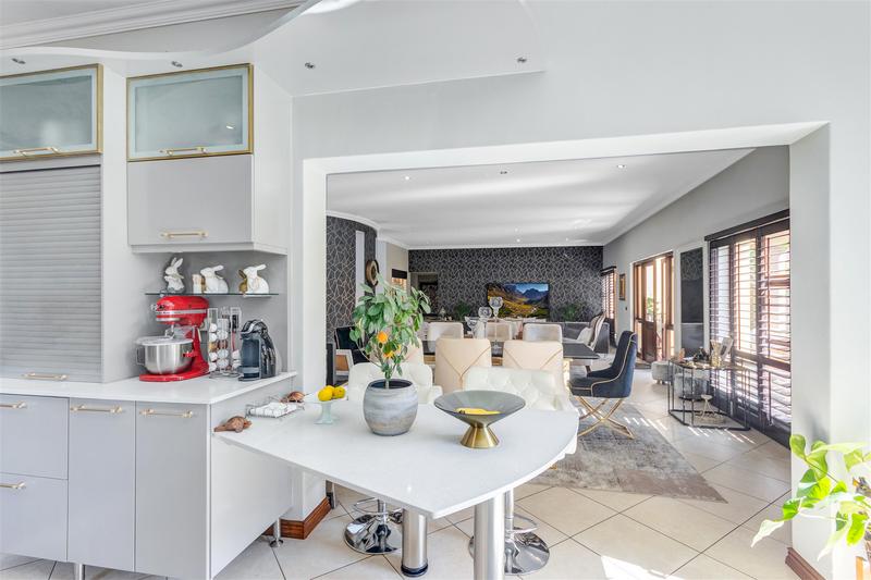 4 Bedroom Property for Sale in Sandown Gauteng