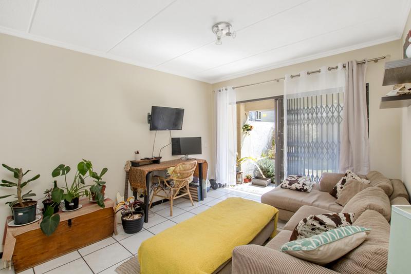 1 Bedroom Property for Sale in Douglasdale Gauteng