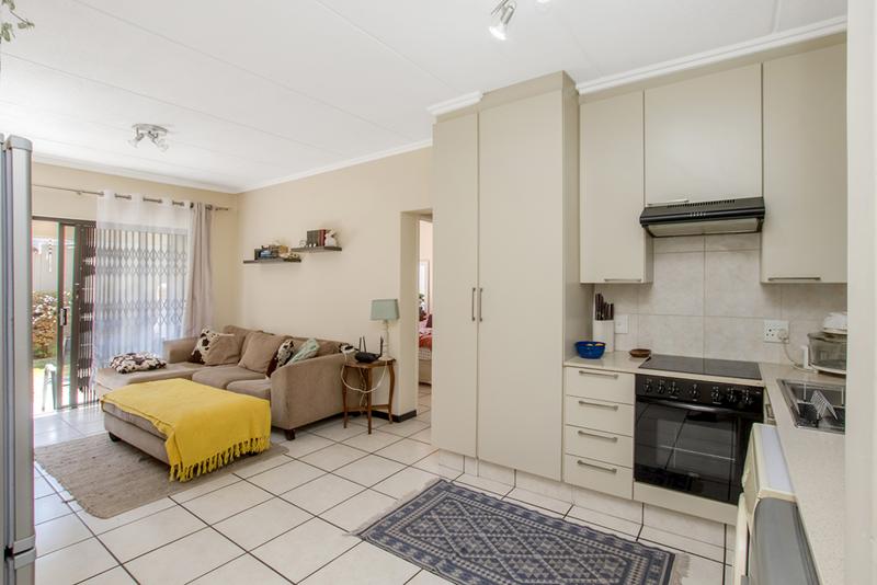 1 Bedroom Property for Sale in Douglasdale Gauteng