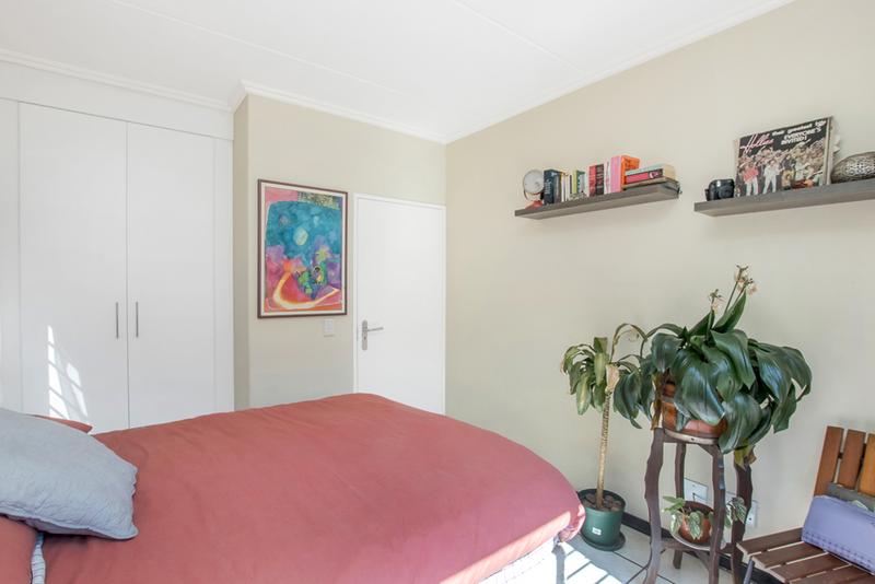 1 Bedroom Property for Sale in Douglasdale Gauteng