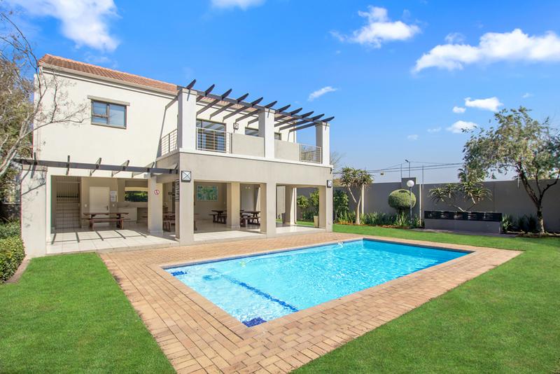 1 Bedroom Property for Sale in Douglasdale Gauteng