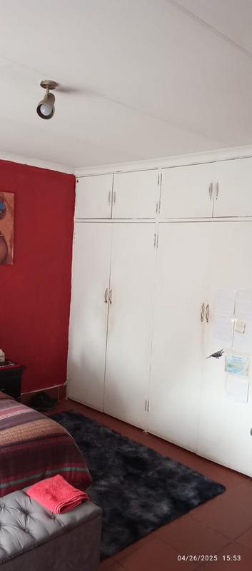 2 Bedroom Property for Sale in La Montagne Gauteng