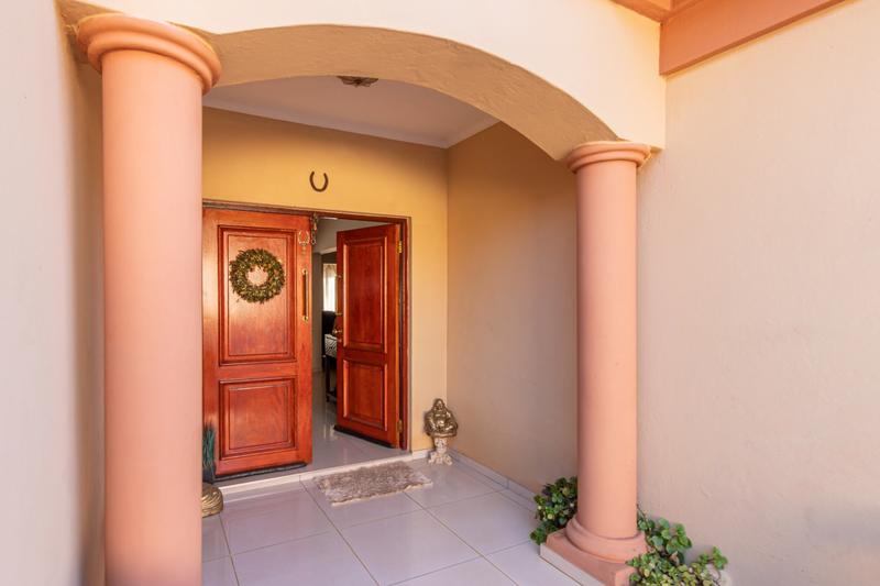 4 Bedroom Property for Sale in Ruimsig Gauteng