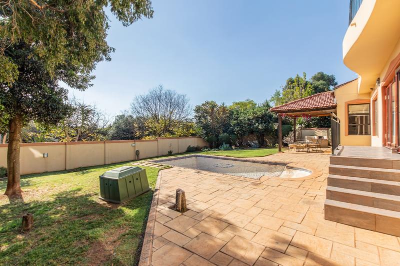4 Bedroom Property for Sale in Ruimsig Gauteng