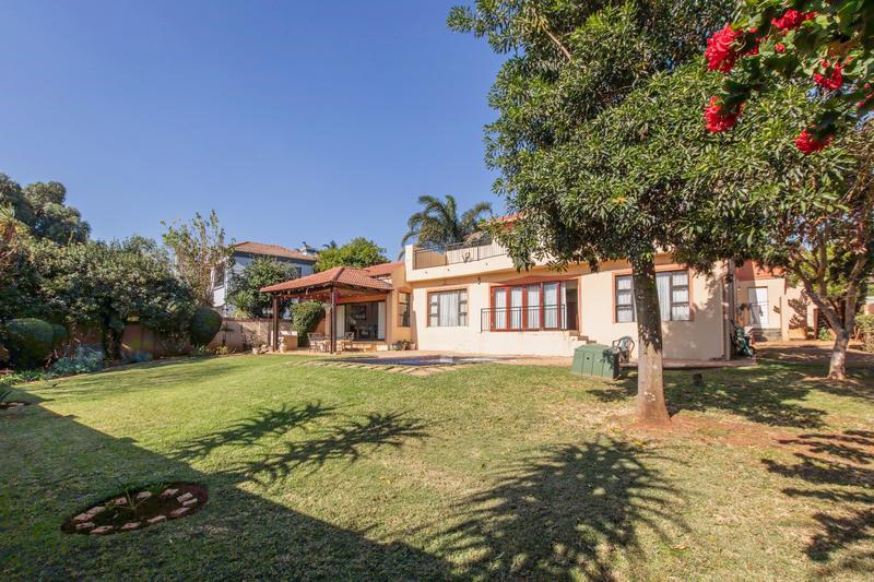 4 Bedroom Property for Sale in Ruimsig Gauteng