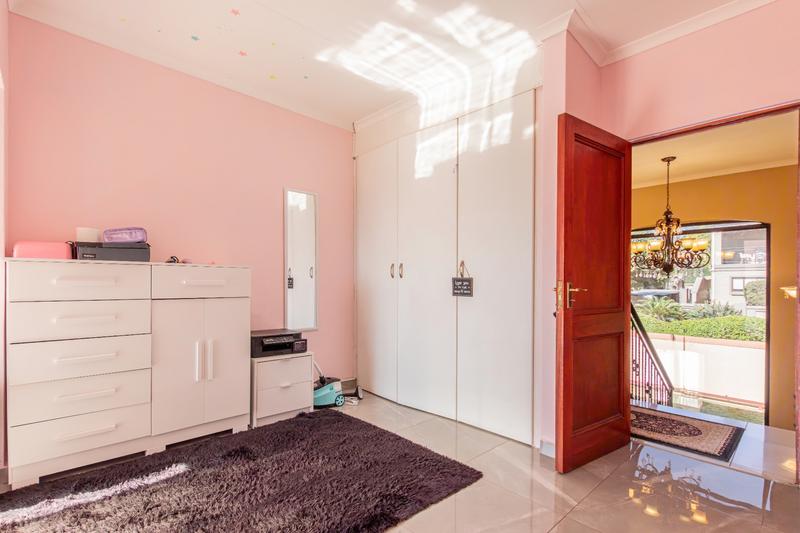 4 Bedroom Property for Sale in Ruimsig Gauteng