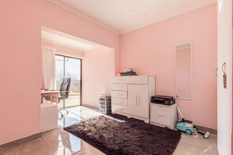 4 Bedroom Property for Sale in Ruimsig Gauteng