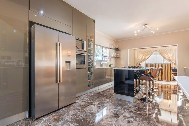 4 Bedroom Property for Sale in Ruimsig Gauteng