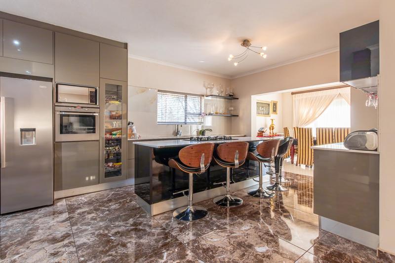 4 Bedroom Property for Sale in Ruimsig Gauteng