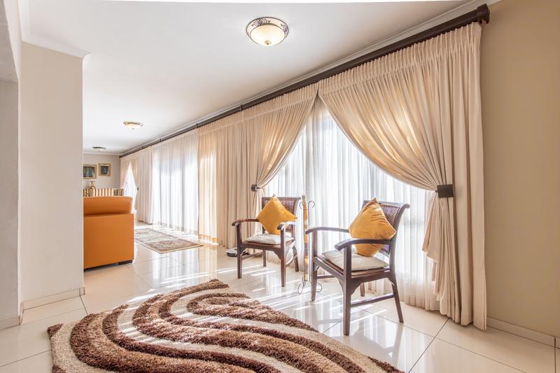 4 Bedroom Property for Sale in Ruimsig Gauteng