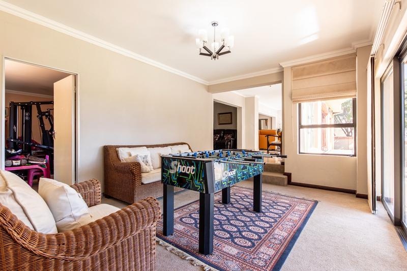 4 Bedroom Property for Sale in Ruimsig Gauteng