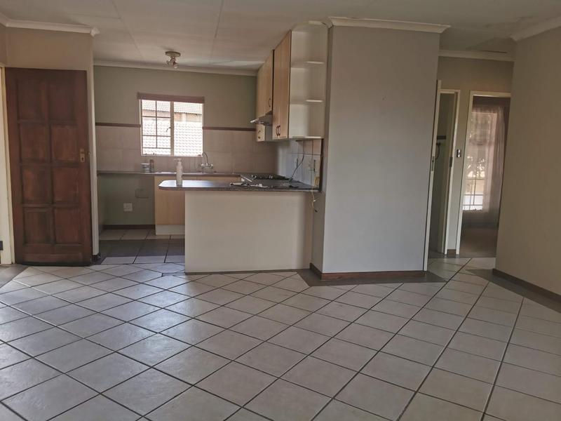 To Let 2 Bedroom Property for Rent in Olympus Gauteng