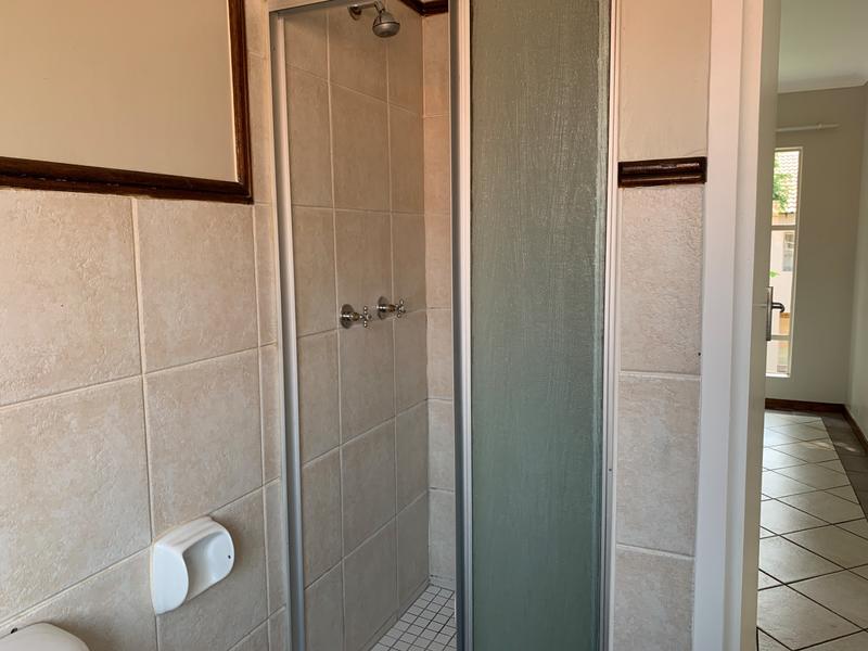 To Let 2 Bedroom Property for Rent in Olympus Gauteng