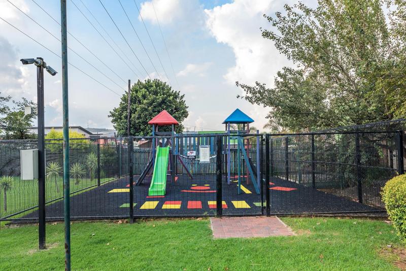2 Bedroom Property for Sale in Bedfordview Gauteng