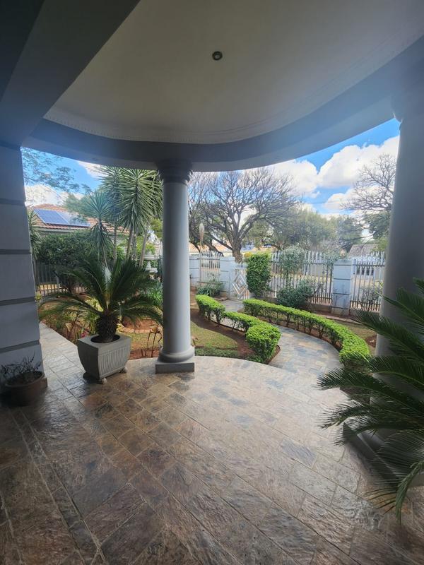 5 Bedroom Property for Sale in Erasmia Gauteng