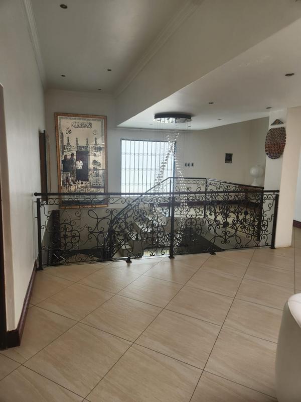 5 Bedroom Property for Sale in Erasmia Gauteng