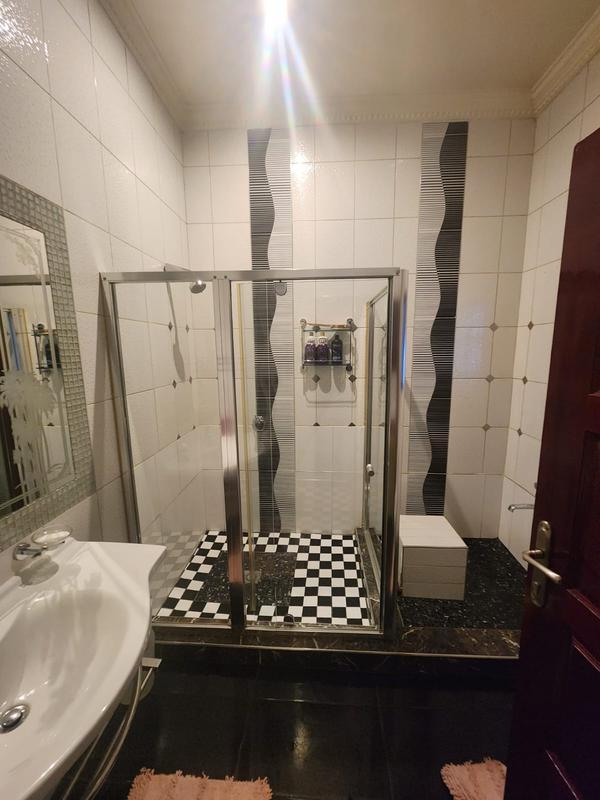 5 Bedroom Property for Sale in Erasmia Gauteng