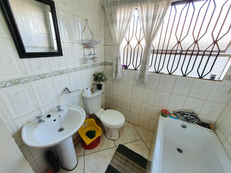 3 Bedroom Property for Sale in The Orchards Gauteng