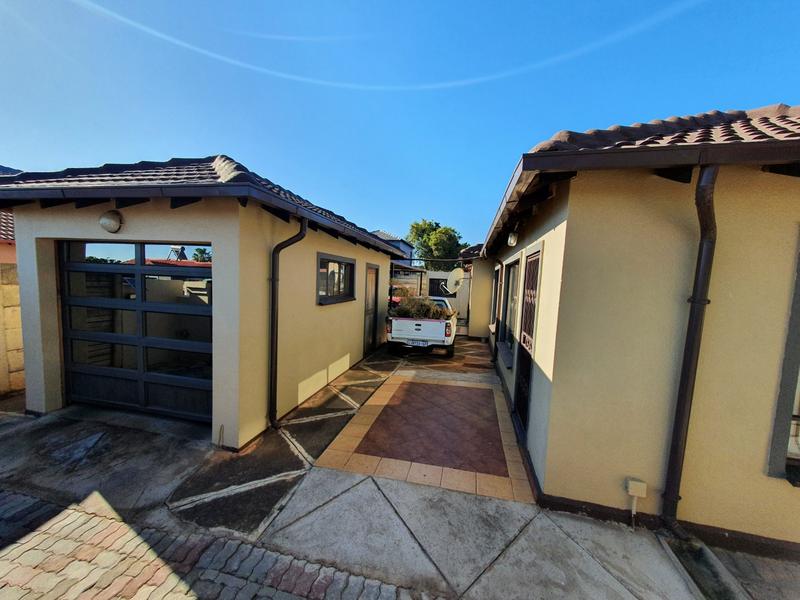 3 Bedroom Property for Sale in The Orchards Gauteng