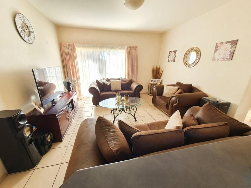2 Bedroom Property for Sale in Theresa Park Gauteng