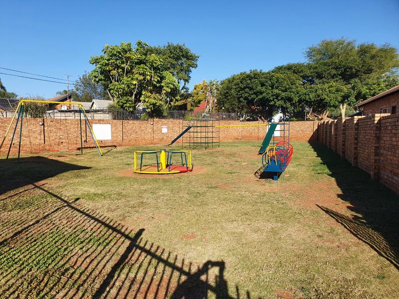 2 Bedroom Property for Sale in Theresa Park Gauteng