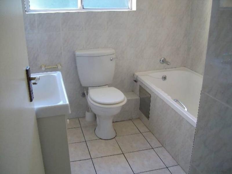 To Let 3 Bedroom Property for Rent in Bedford Gardens Gauteng