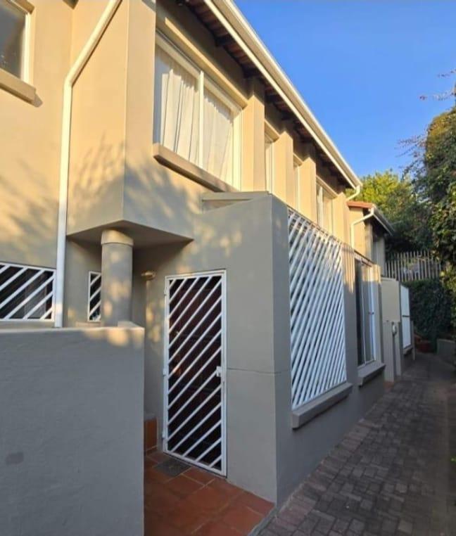 To Let 3 Bedroom Property for Rent in Bedford Gardens Gauteng
