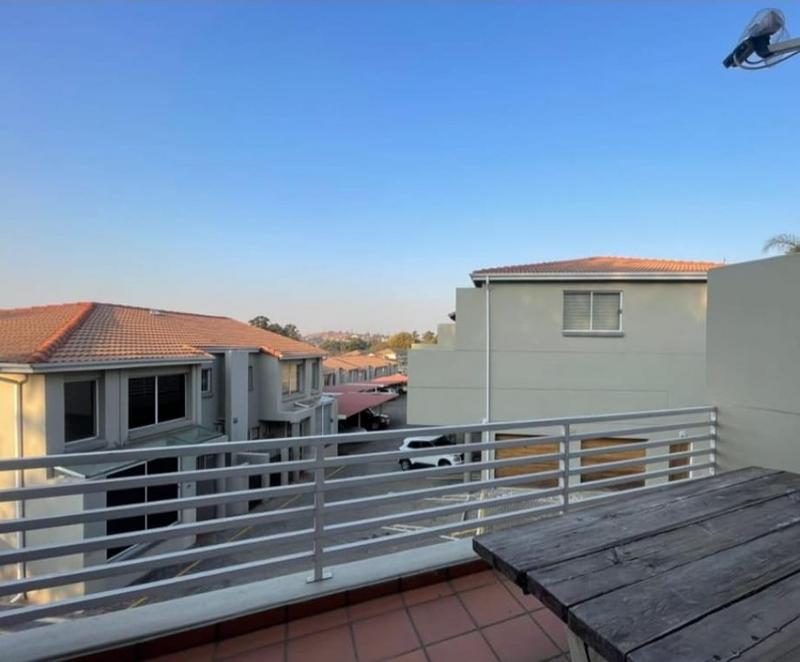 To Let 3 Bedroom Property for Rent in Bedford Gardens Gauteng