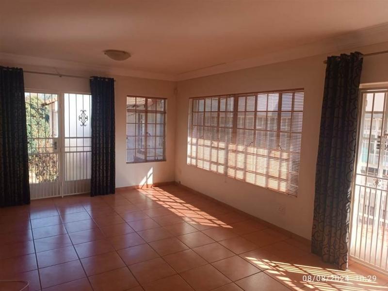 To Let 1 Bedroom Property for Rent in Bedfordview Gauteng
