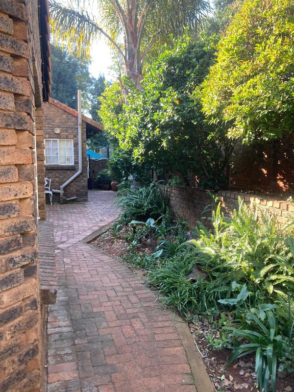 1 Bedroom Property for Sale in Bedfordview Gauteng
