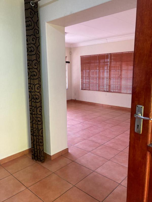 1 Bedroom Property for Sale in Bedfordview Gauteng