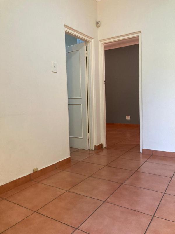 1 Bedroom Property for Sale in Bedfordview Gauteng