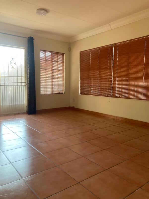 1 Bedroom Property for Sale in Bedfordview Gauteng
