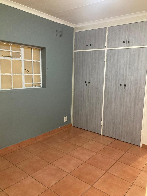 1 Bedroom Property for Sale in Bedfordview Gauteng