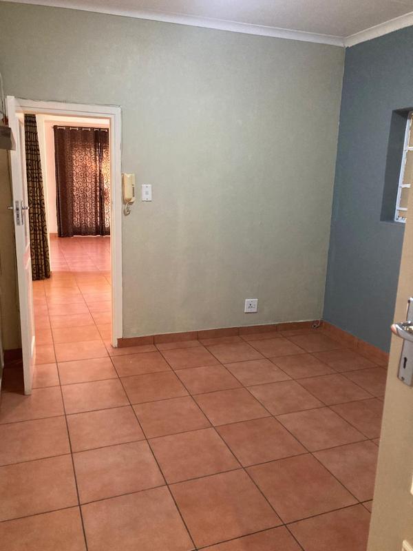 1 Bedroom Property for Sale in Bedfordview Gauteng