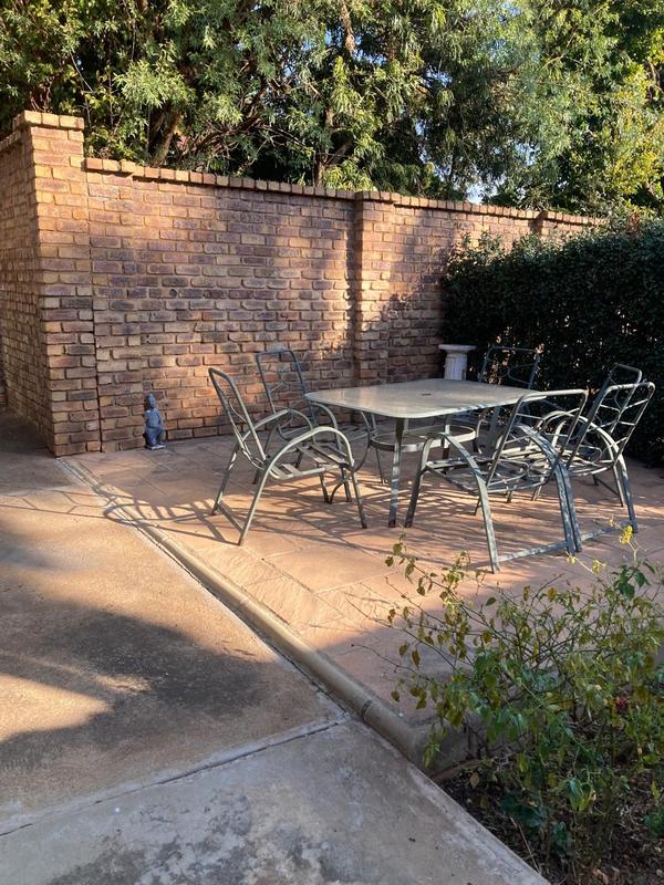 1 Bedroom Property for Sale in Bedfordview Gauteng