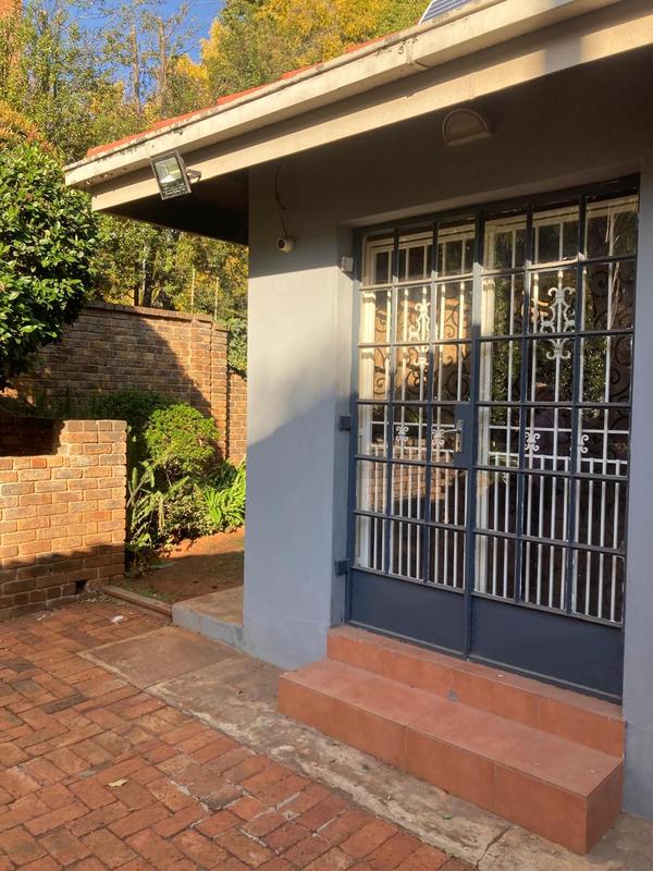 1 Bedroom Property for Sale in Bedfordview Gauteng