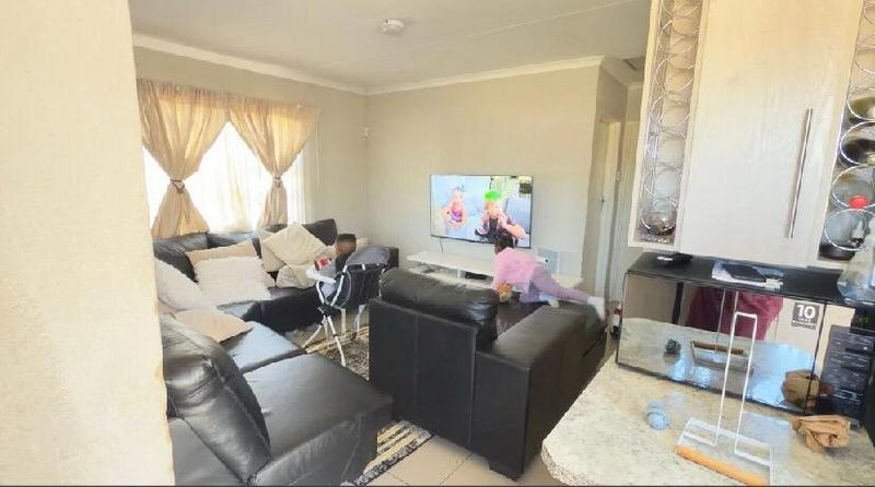 2 Bedroom Property for Sale in Crystal Park Gauteng