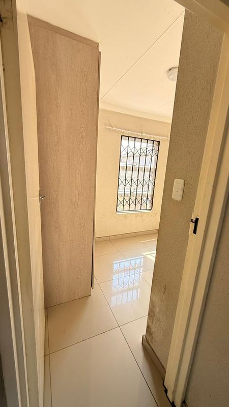 2 Bedroom Property for Sale in Crystal Park Gauteng