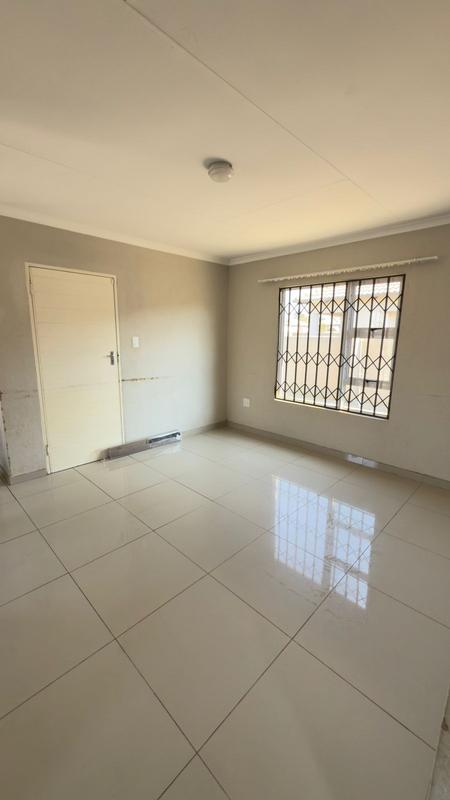 2 Bedroom Property for Sale in Crystal Park Gauteng