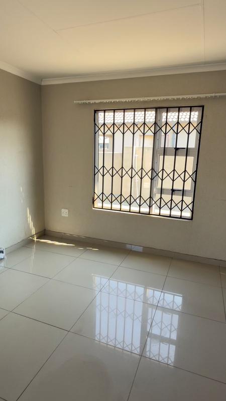 2 Bedroom Property for Sale in Crystal Park Gauteng