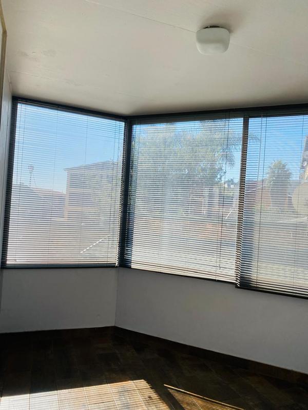 To Let 2 Bedroom Property for Rent in Primrose Hill Gauteng