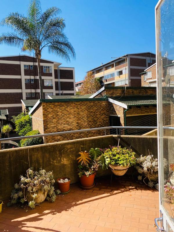 To Let 2 Bedroom Property for Rent in Primrose Hill Gauteng