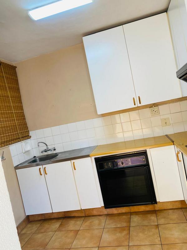 To Let 2 Bedroom Property for Rent in Primrose Hill Gauteng